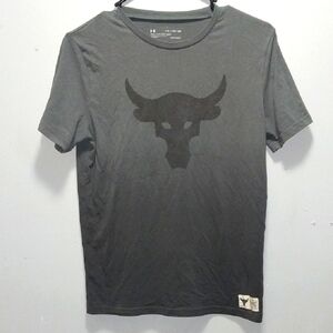 Under Armour Project Rock Brahma Gray Bull Graphic T-Shirt Youth XL